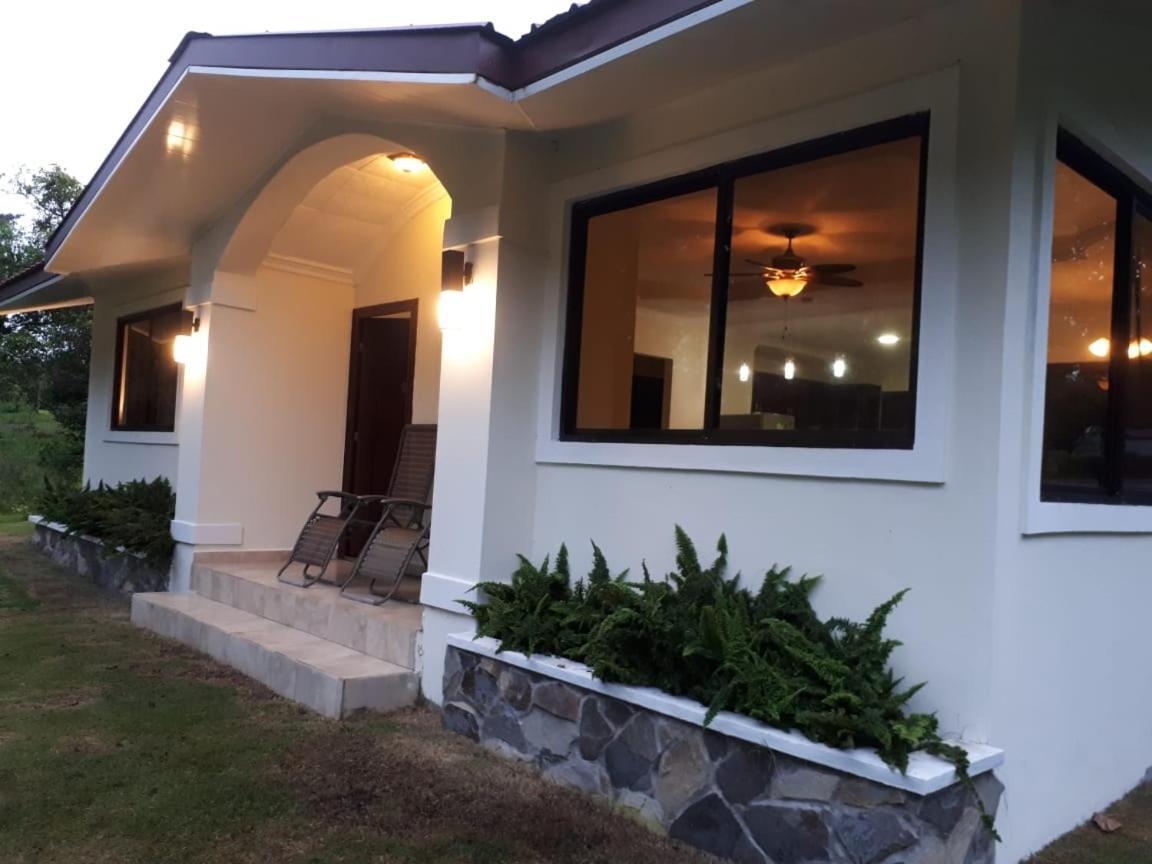 Вилла Casa Mirango Бокете Экстерьер фото